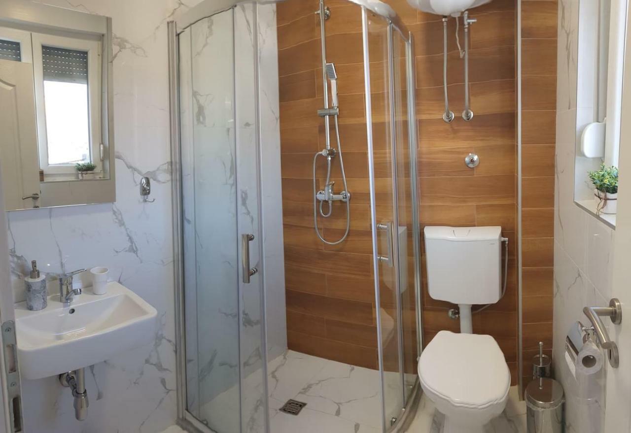 Happy Studio Apartment Mostar Buitenkant foto